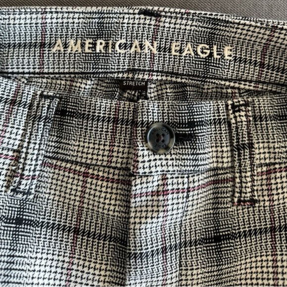 AEO Woman’s Super High-Rise Trousers/ Gray Brown, and Black Plaid - Picture 3 of 7
